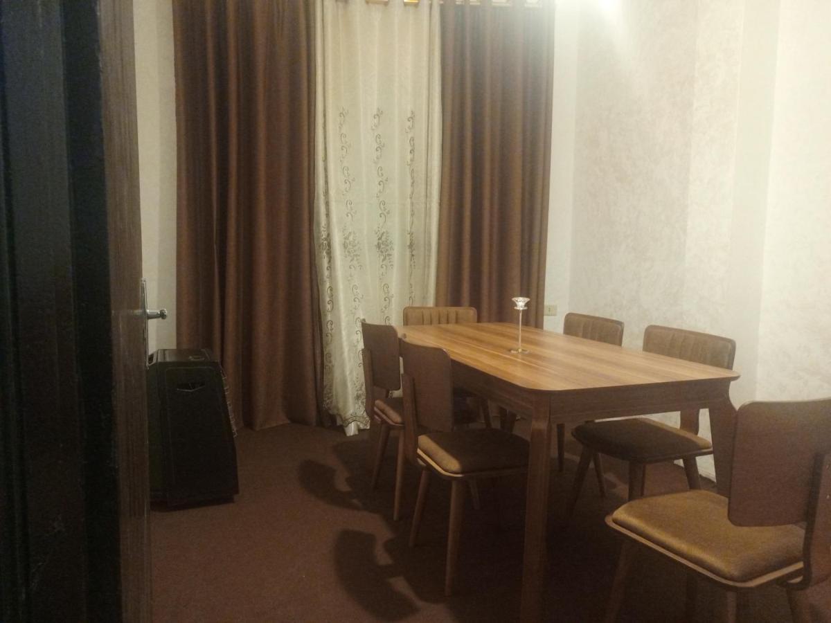 Jarajreh Apartments/ Hotel Karak Eksteriør bilde