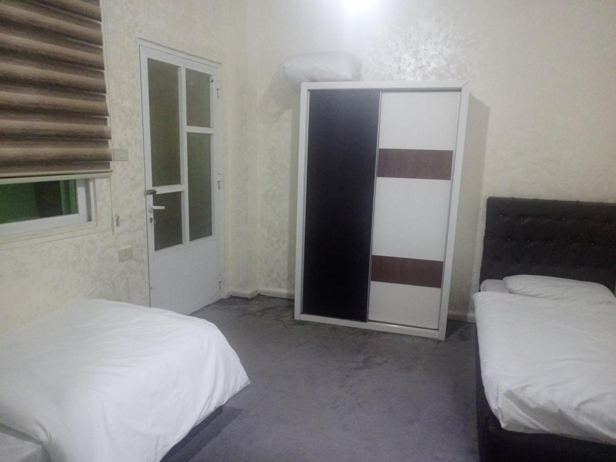 Jarajreh Apartments/ Hotel Karak Rom bilde